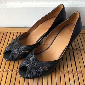 Frye black leather peep toe pumps